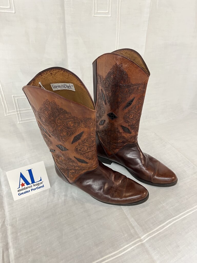 Lorenzo Banfi Womens Flat Boot Excellent Condition