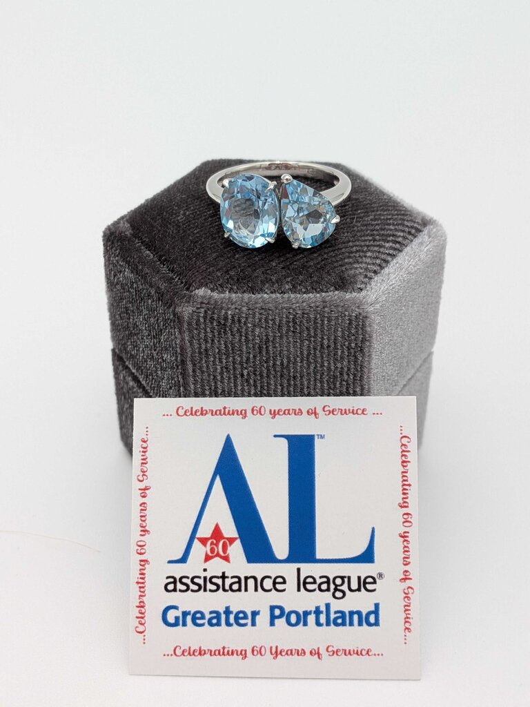 Size 6 14K White Gold Toi Et Moi Topaz Ring