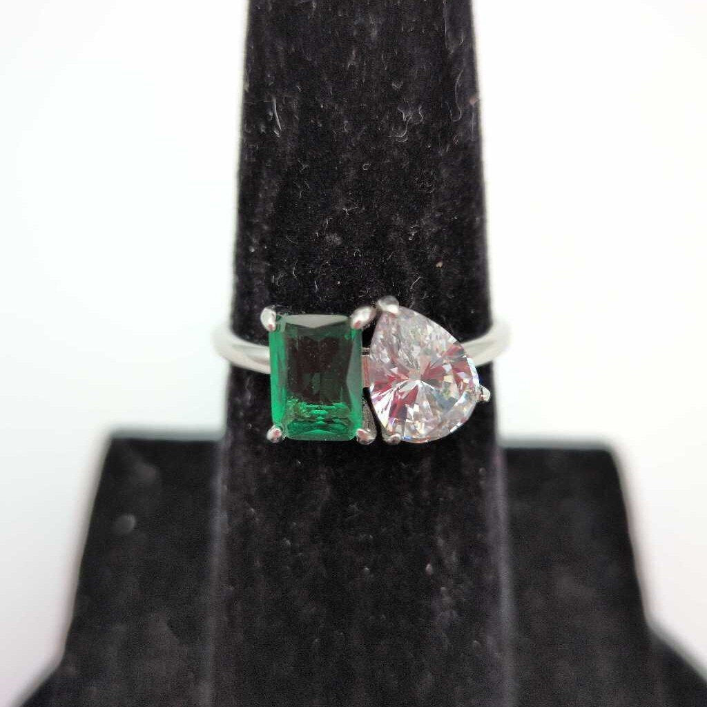 Size 7 925 Silver and Cubic Zirconia "Toi et Moi" Ring.