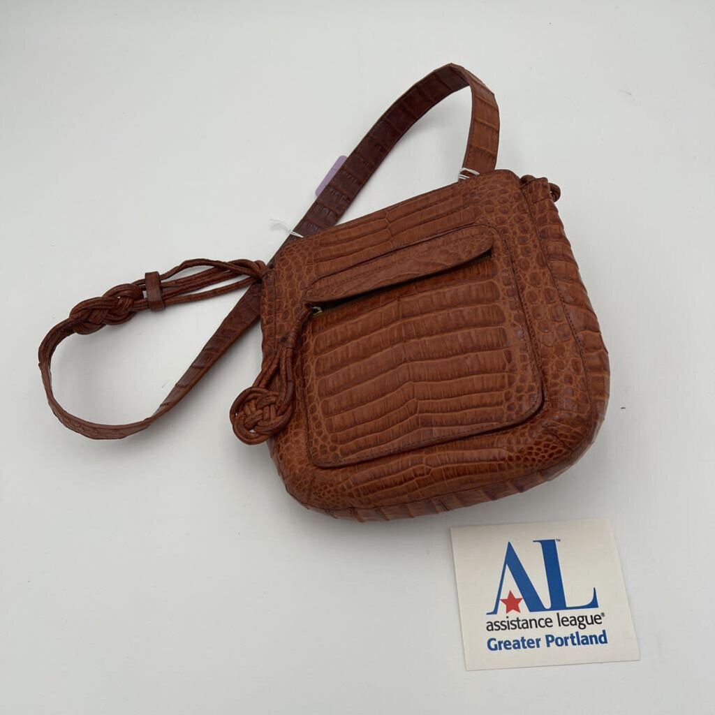 Nancy Gonzalez Crocodile Messenger